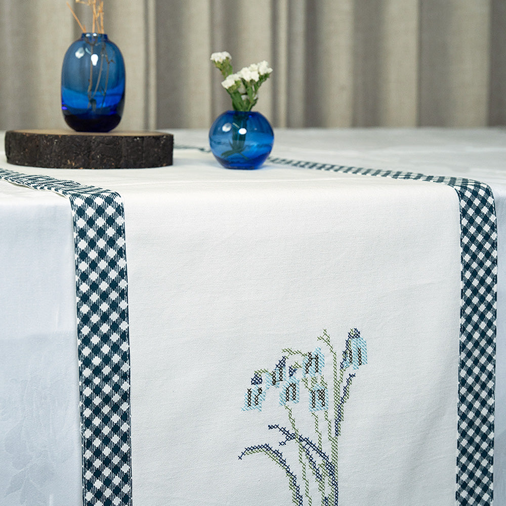 Tulip Tapestry Table Runner